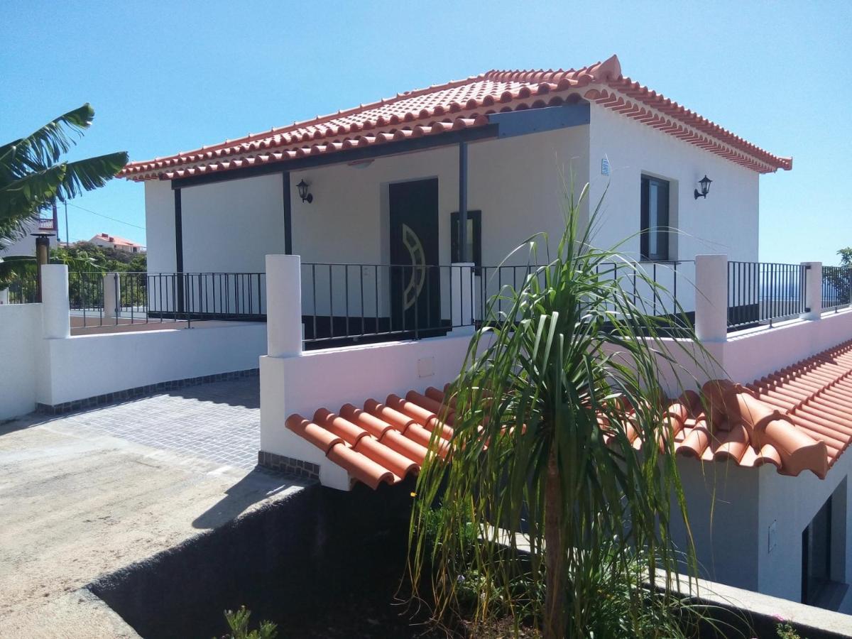 Cottage house Canico  Exterior photo
